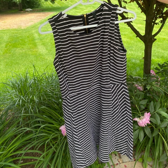 J. Crew Dresses & Skirts - J. Crew dress. Size 4.